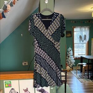 Ann Taylor Black and Green Geometric Midi Dress